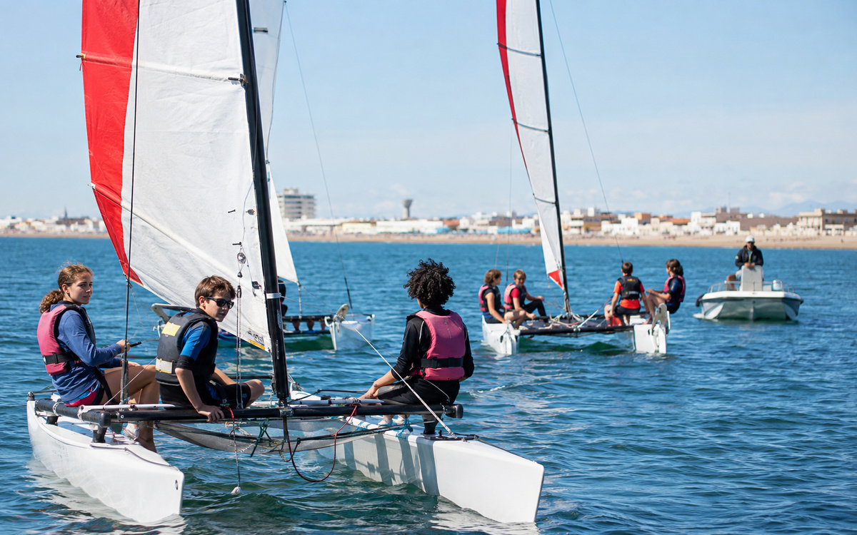 Colonie de vacances Voile & Catamaran — Étang de Thau et littoral